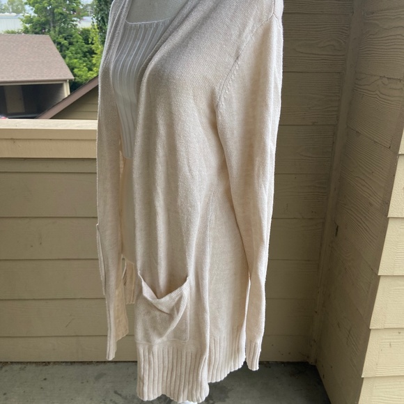✧ Old Navy Long Line Cream Pocket Cardigan ✧ - Picture 3 of 10